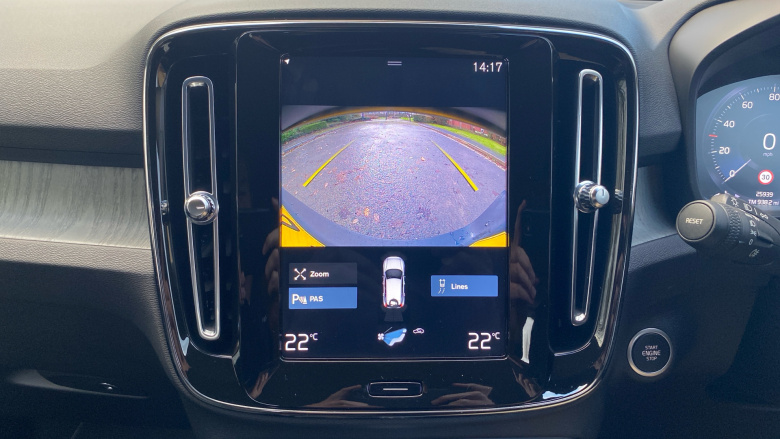 Volvo Xc40 2.0 B4P Inscription 5dr AWD Auto Petrol Estate